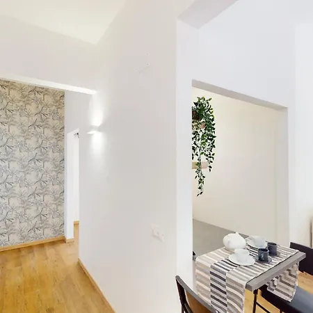 Sirolo, Trilocale Ristrutturato Vicino Al Centro Sirolo