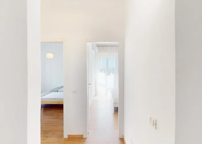 Sirolo, Trilocale Ristrutturato Vicino Al Centro